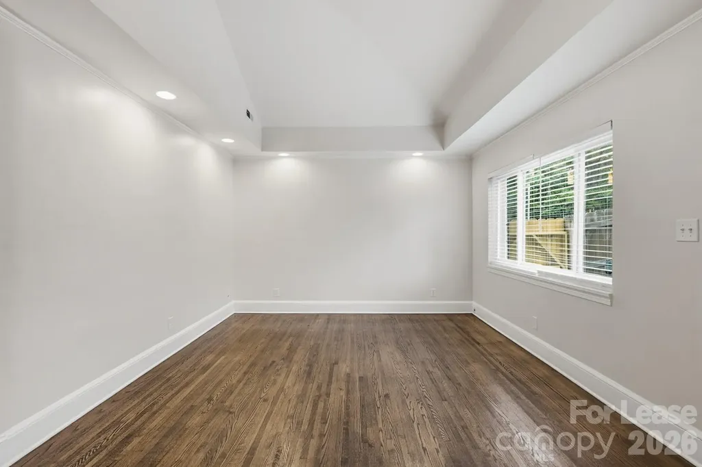 2525 Runnymede Lane Charlotte NC 28209