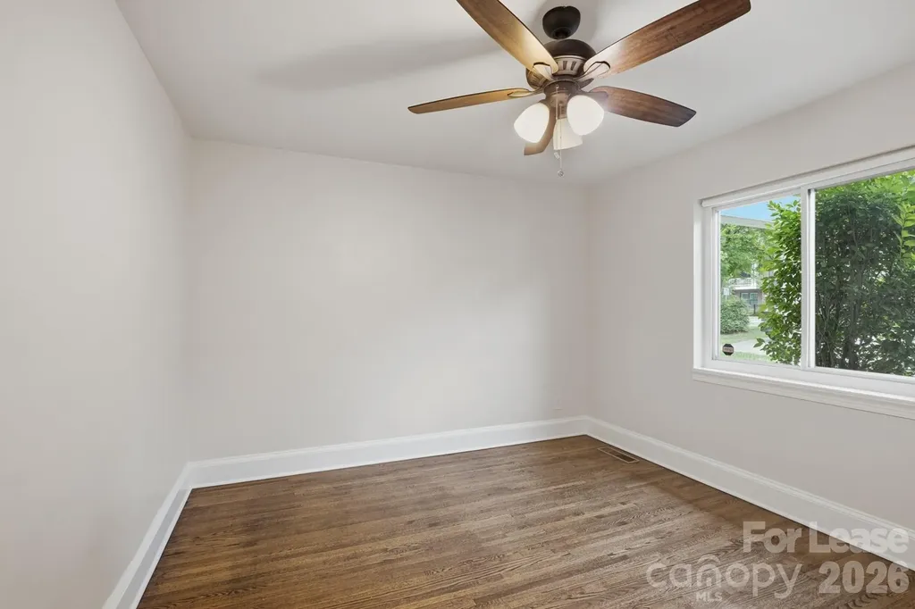 2525 Runnymede Lane Charlotte NC 28209