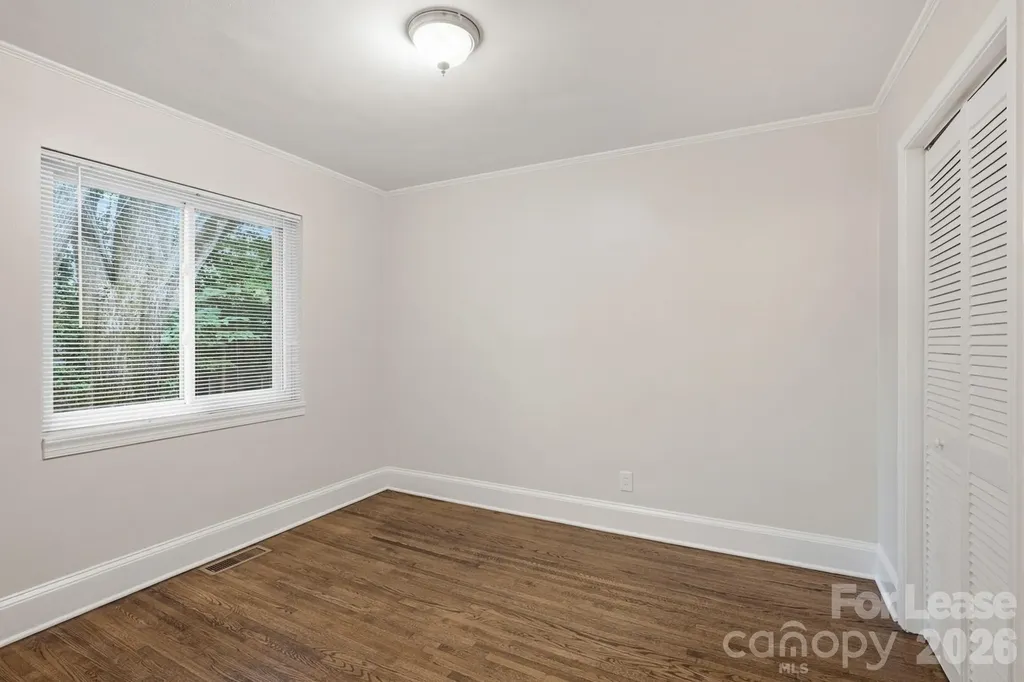 2525 Runnymede Lane Charlotte NC 28209