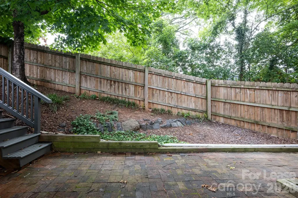 2525 Runnymede Lane Charlotte NC 28209