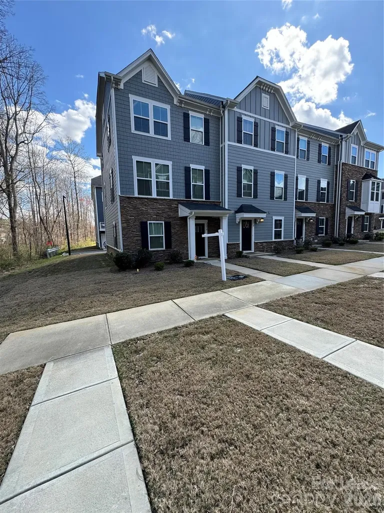 1214 Ashbury Street Charlotte NC 28216