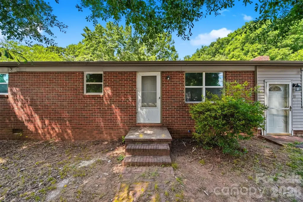807 Mt Olive Church Road Newton NC 28658