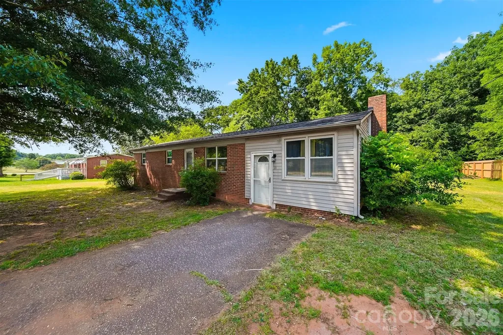 807 Mt Olive Church Road Newton NC 28658