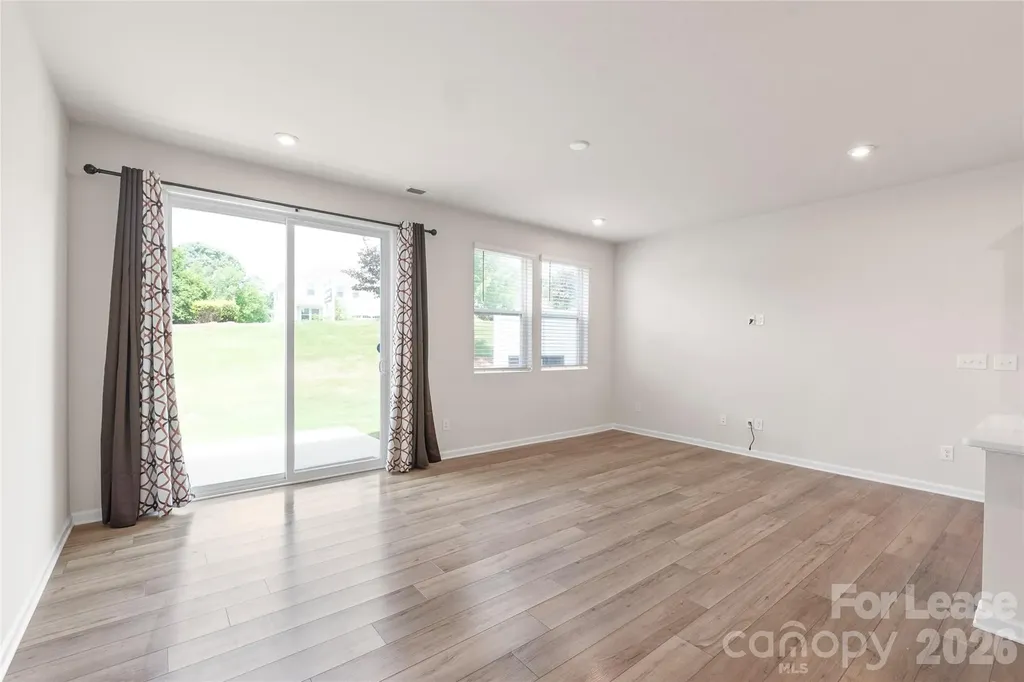 5612 Axil Lane Charlotte NC 28269
