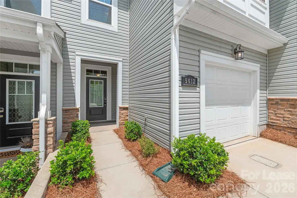 5612 Axil Lane Charlotte NC 28269