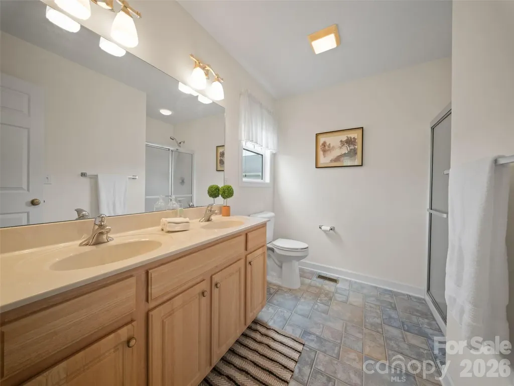 107 Cottage Loop Waynesville NC 28785