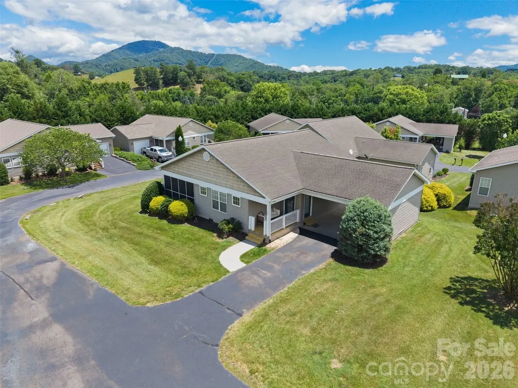 107 Cottage Loop Waynesville NC 28785