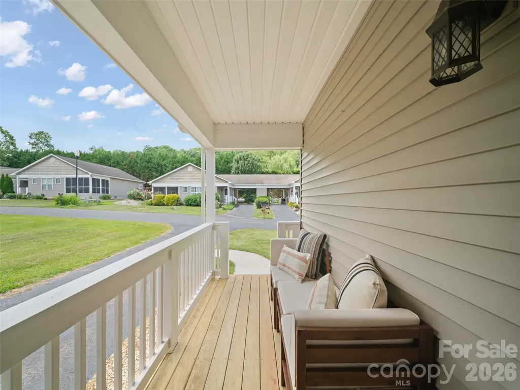 107 Cottage Loop Waynesville NC 28785