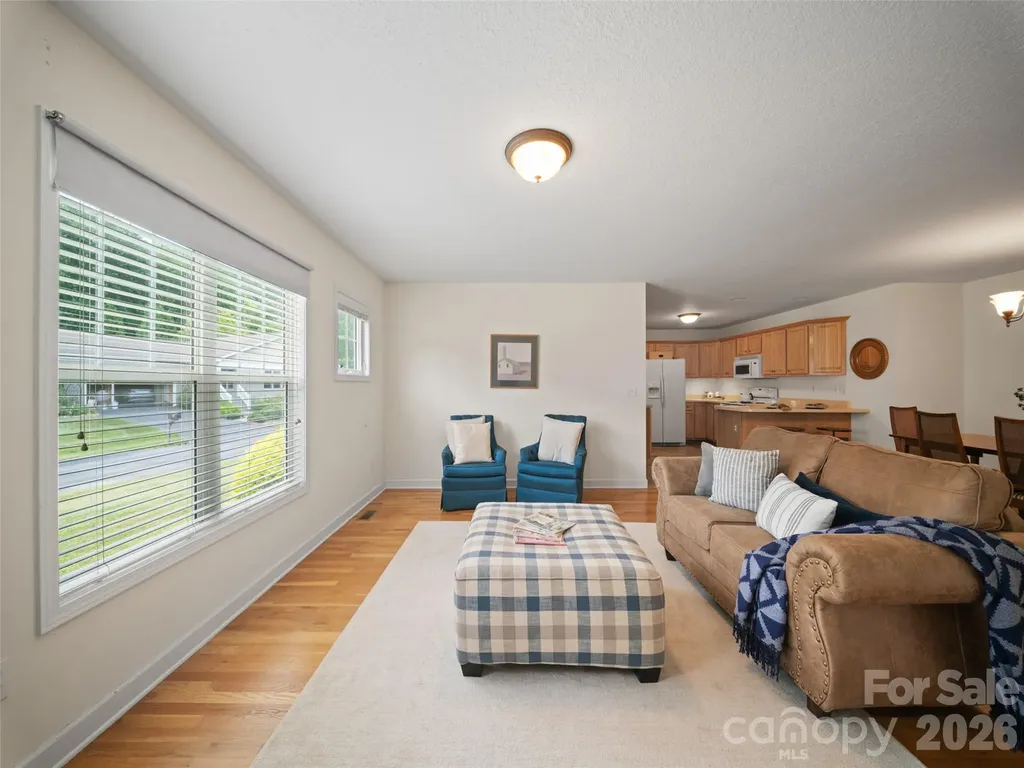 107 Cottage Loop Waynesville NC 28785