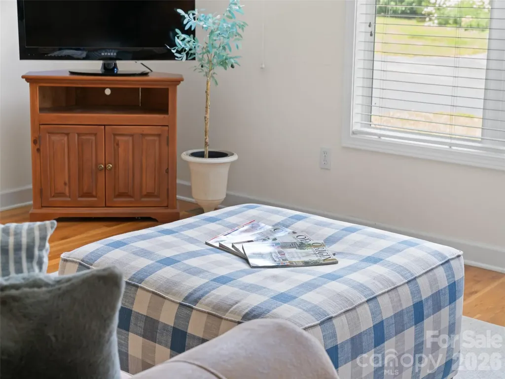 107 Cottage Loop Waynesville NC 28785
