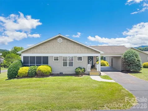 107 Cottage Loop Waynesville NC 28785