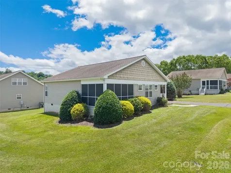 107 Cottage Loop Waynesville NC 28785