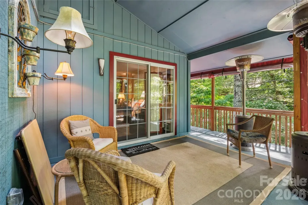180 Longview Road Newland NC 28657