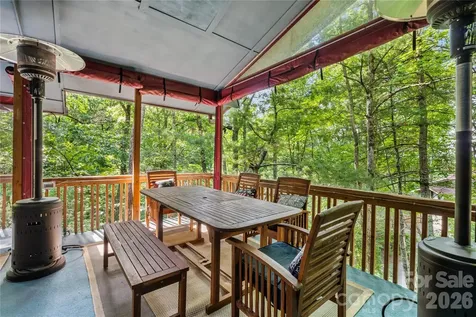 180 Longview Road Newland NC 28657