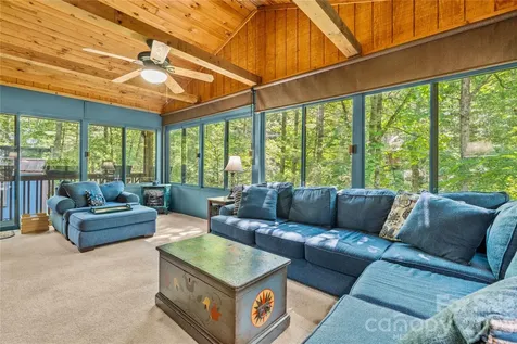 180 Longview Road Newland NC 28657
