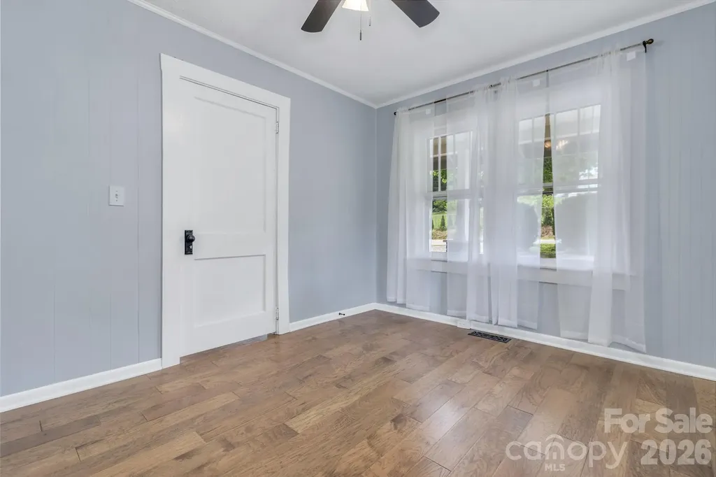 657 Old Fort Road Fairview NC 28730