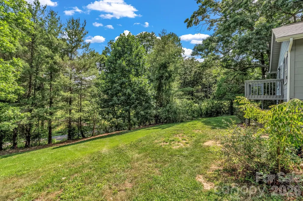 657 Old Fort Road Fairview NC 28730