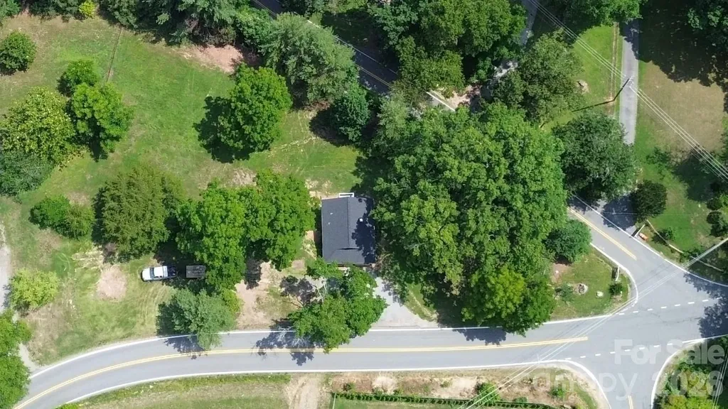 657 Old Fort Road Fairview NC 28730