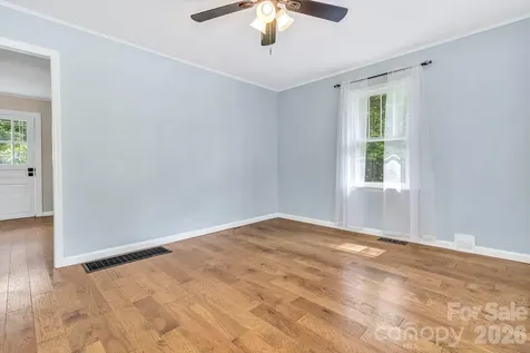 657 Old Fort Road Fairview NC 28730