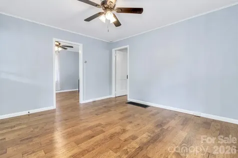 657 Old Fort Road Fairview NC 28730
