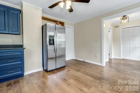 657 Old Fort Road Fairview NC 28730