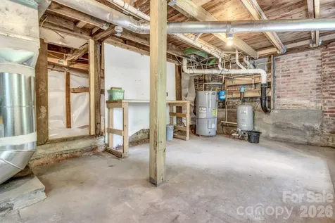 657 Old Fort Road Fairview NC 28730