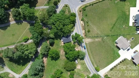 657 Old Fort Road Fairview NC 28730