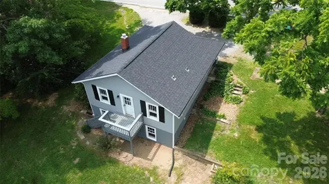 657 Old Fort Road Fairview NC 28730