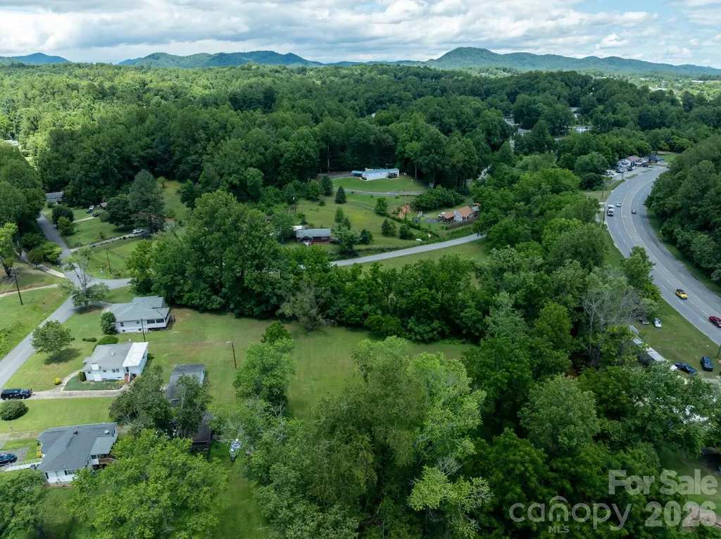 940 Meadowlane Drive NW Lenoir NC 28645