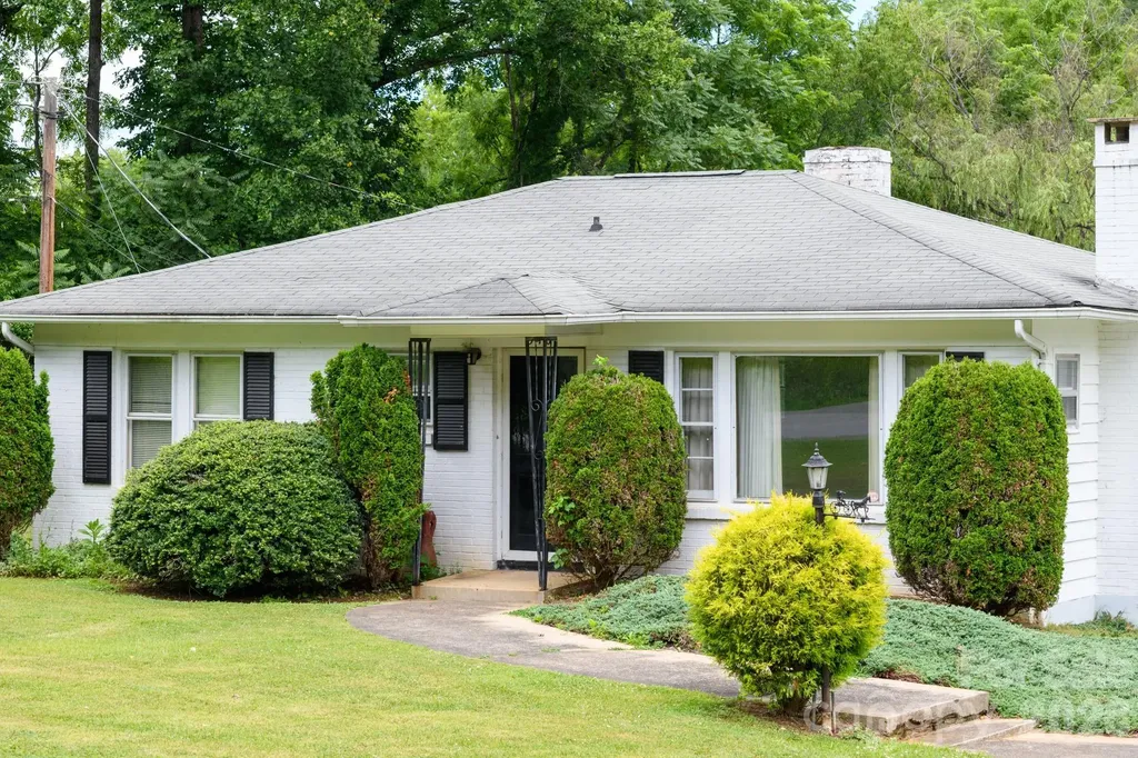 940 Meadowlane Drive NW Lenoir NC 28645