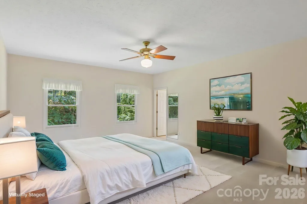 208 Arbor Lane Hendersonville NC 28791