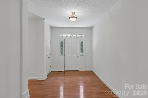 208 Arbor Lane Hendersonville NC 28791