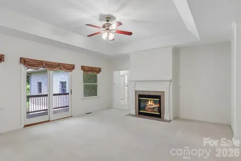 208 Arbor Lane Hendersonville NC 28791