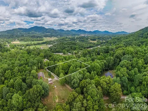 241 Clyde View Heights Clyde NC 28721