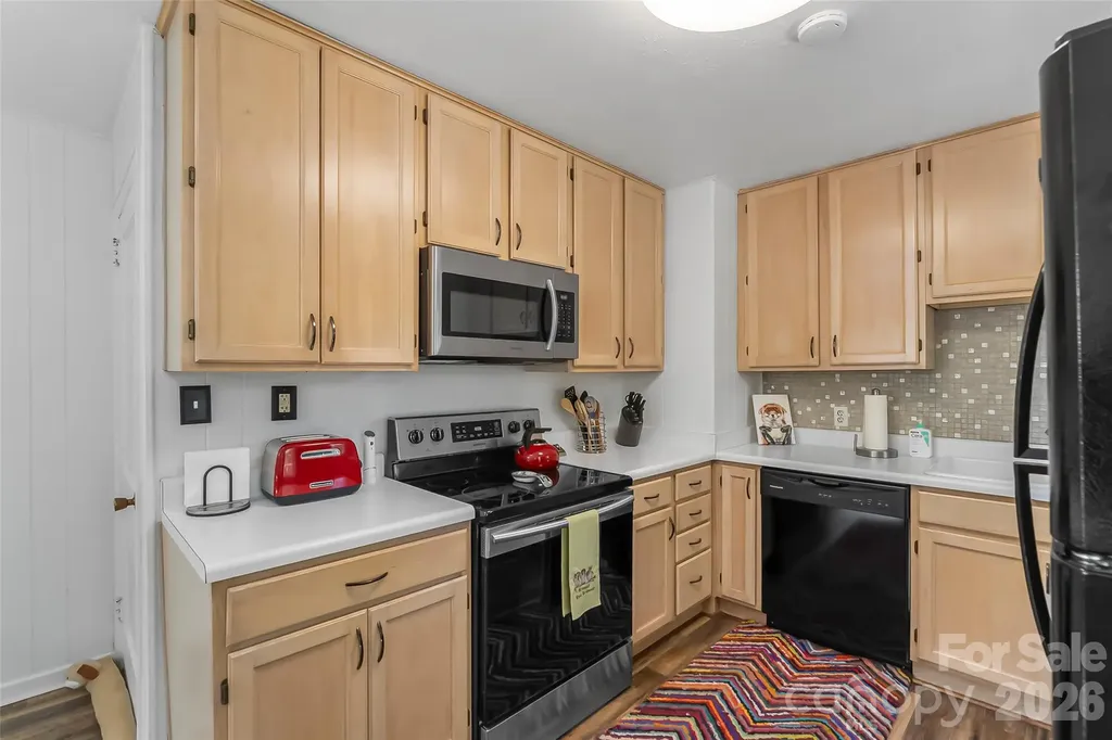 19 Wilburn Road Asheville NC 28806