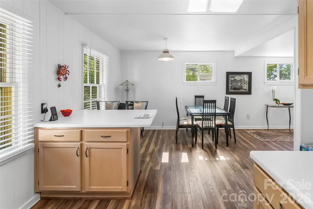 19 Wilburn Road Asheville NC 28806