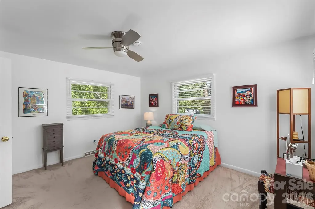 19 Wilburn Road Asheville NC 28806
