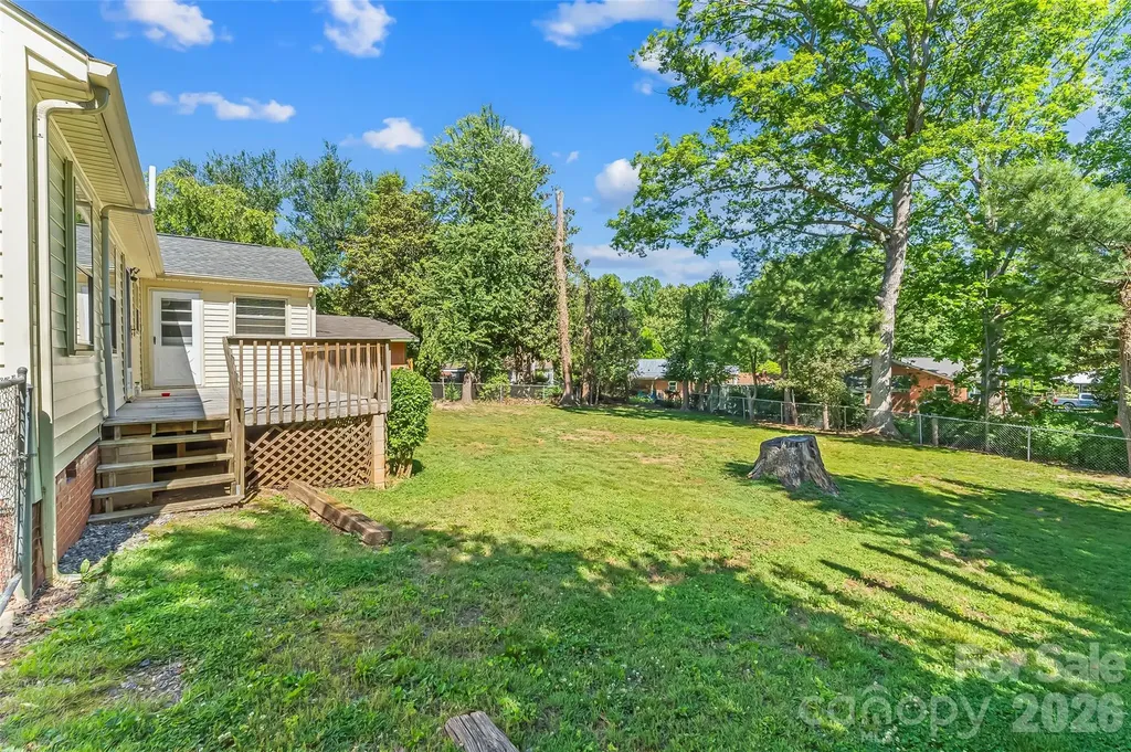 19 Wilburn Road Asheville NC 28806