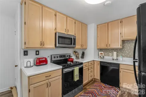 19 Wilburn Road Asheville NC 28806