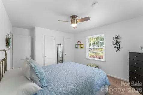 19 Wilburn Road Asheville NC 28806