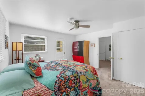 19 Wilburn Road Asheville NC 28806