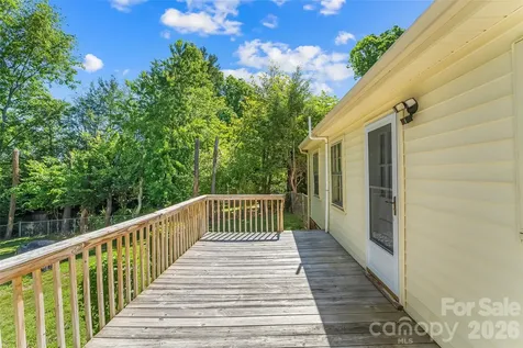 19 Wilburn Road Asheville NC 28806