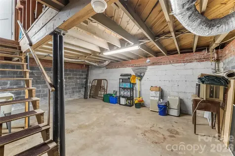 19 Wilburn Road Asheville NC 28806