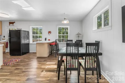19 Wilburn Road Asheville NC 28806