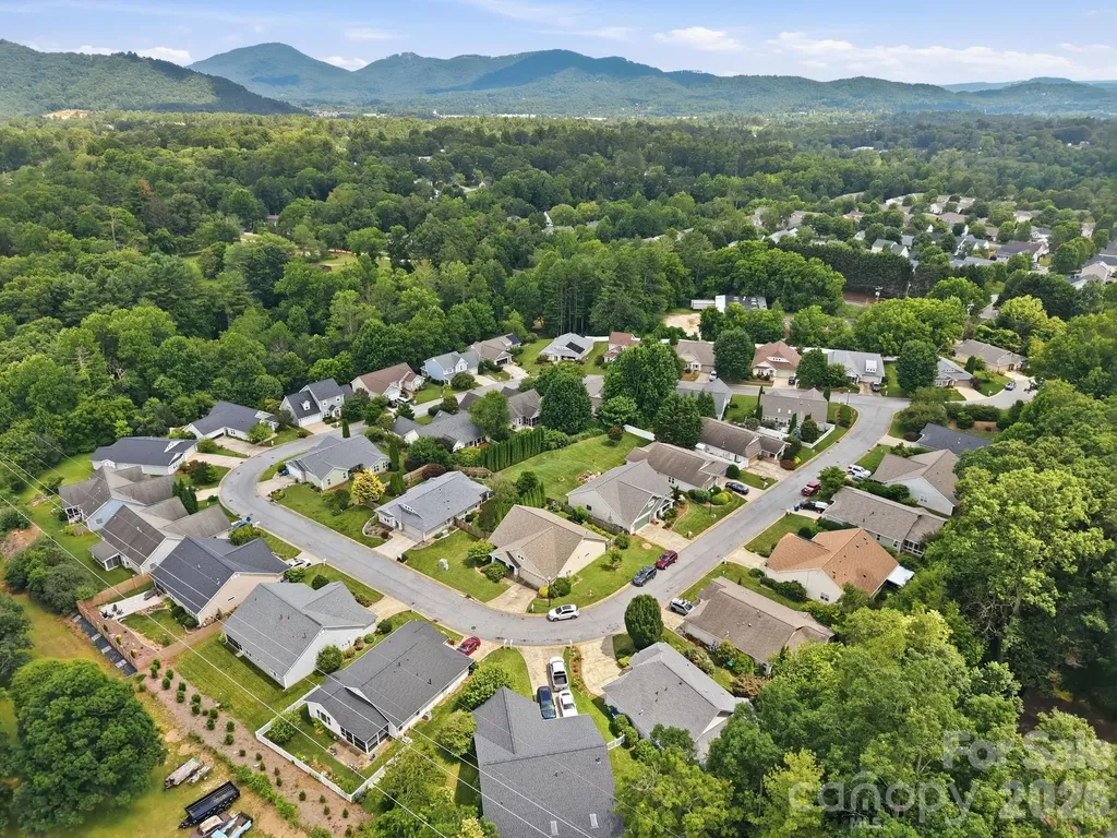 51 Sunview Circle Arden NC 28704