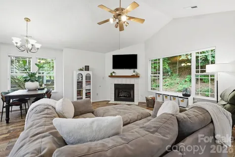 51 Sunview Circle Arden NC 28704