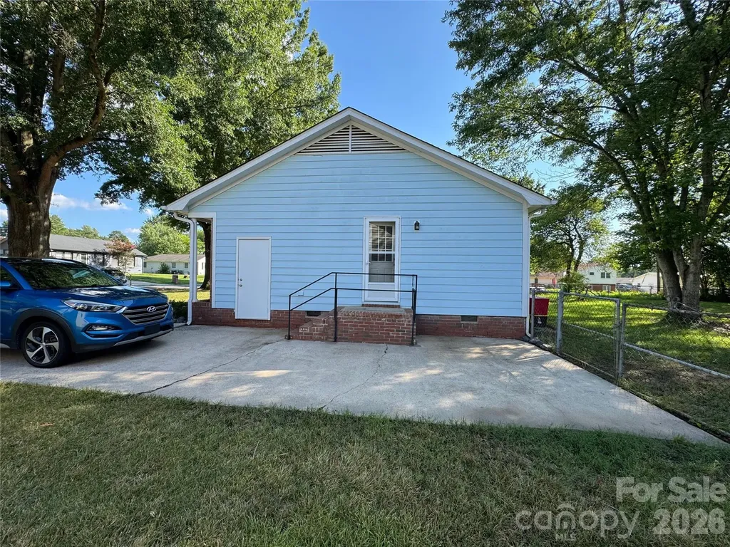 7644 Bramblewood Drive Charlotte NC 28217