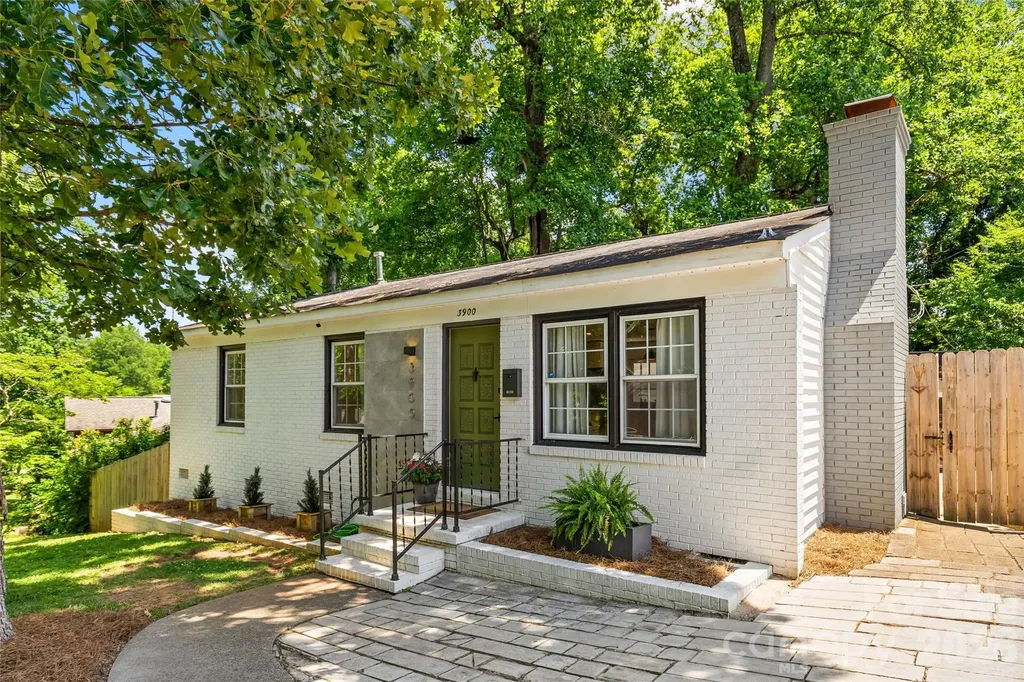 3900 Dunwoody Drive Charlotte NC 28215