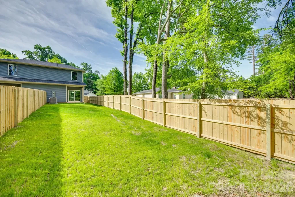 500 Dawn Circle Charlotte NC 28213
