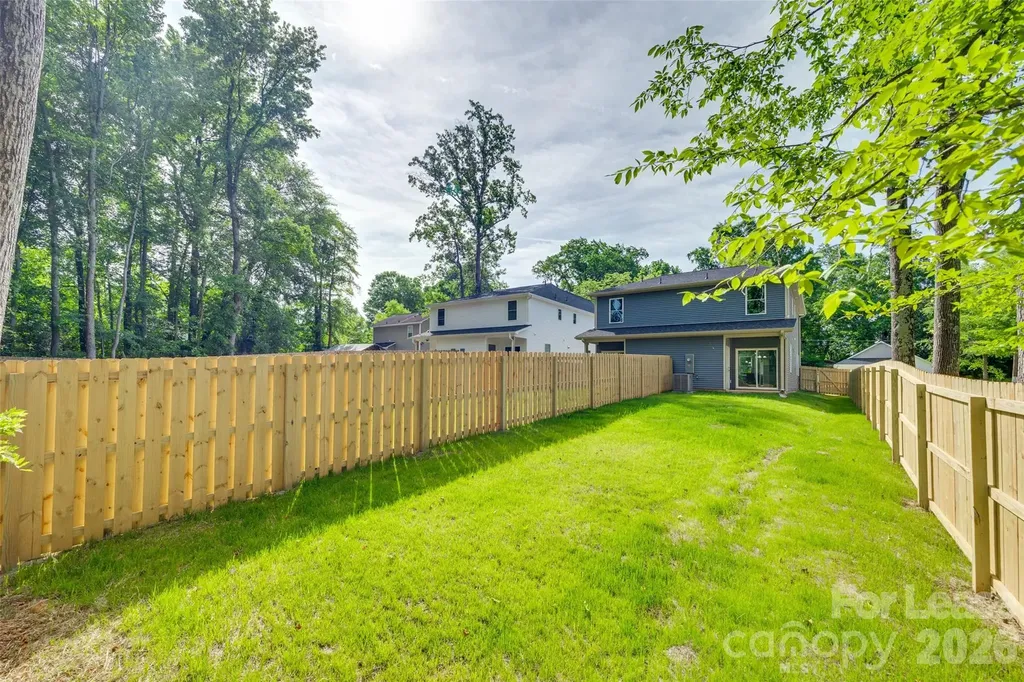 500 Dawn Circle Charlotte NC 28213